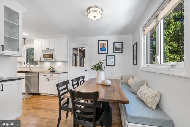 6522 OAKWOOD DR, Falls Church, VA 22041