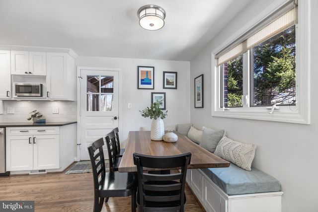 6522 OAKWOOD DR, Falls Church, VA 22041