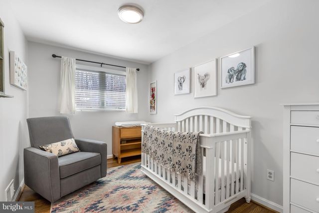 6522 OAKWOOD DR, Falls Church, VA 22041