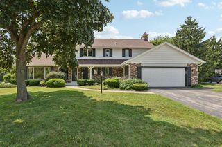 2 Redwood COURT, Wind Point, WI 53402