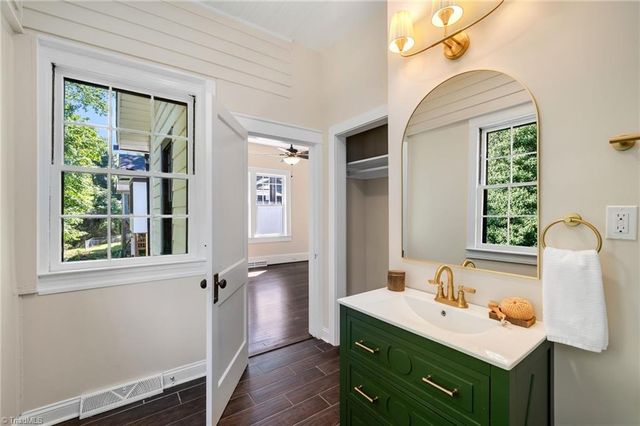 319 Lockland Avenue, Winston-salem, NC 27103