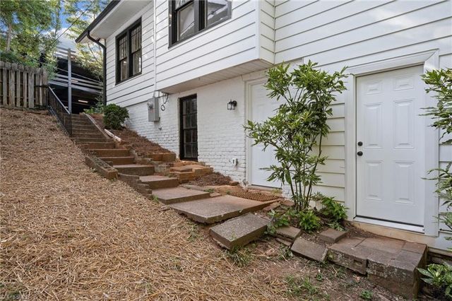 319 Lockland Avenue, Winston-salem, NC 27103