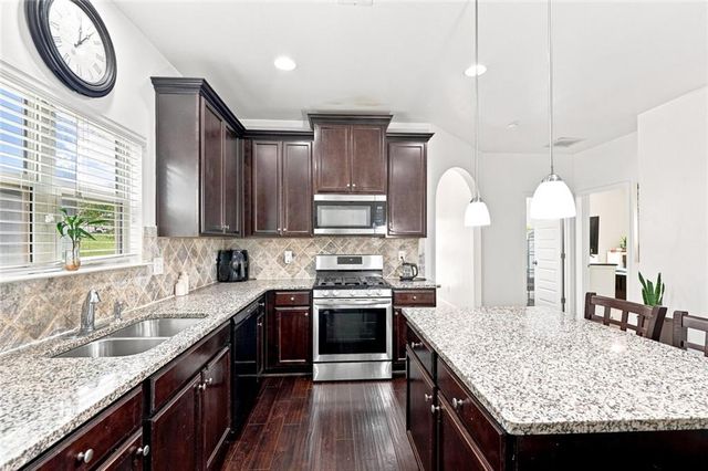 194 Emporia Loop, Mcdonough, GA 30253