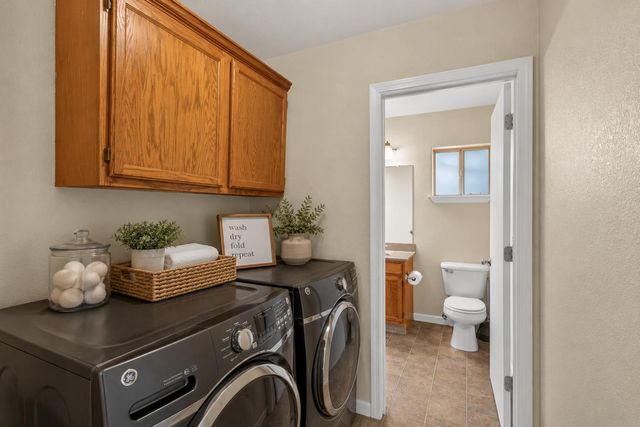16924 Oscar Dr, Grass Valley, CA 95949