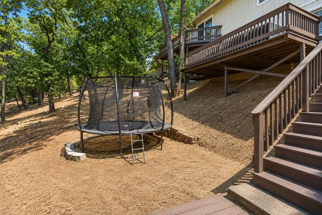 16924 Oscar Dr, Grass Valley, CA 95949