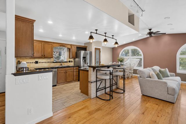 16924 Oscar Dr, Grass Valley, CA 95949
