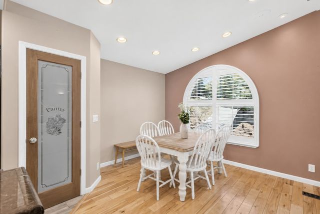 16924 Oscar Dr, Grass Valley, CA 95949