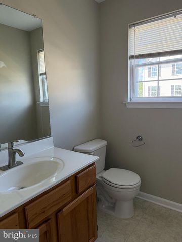 206 WEATHERVANE DR, Winchester, VA 22602