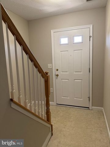 206 WEATHERVANE DR, Winchester, VA 22602