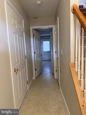 206 WEATHERVANE DR, Winchester, VA 22602