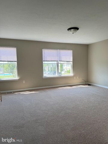 206 WEATHERVANE DR, Winchester, VA 22602