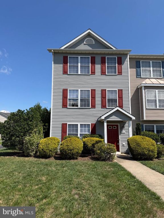 206 WEATHERVANE DR, Winchester, VA 22602