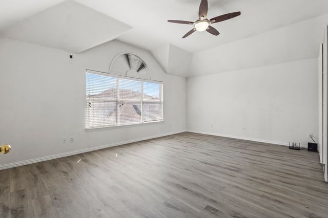 2707 Atrium Drive, Grand Prairie, TX 75052