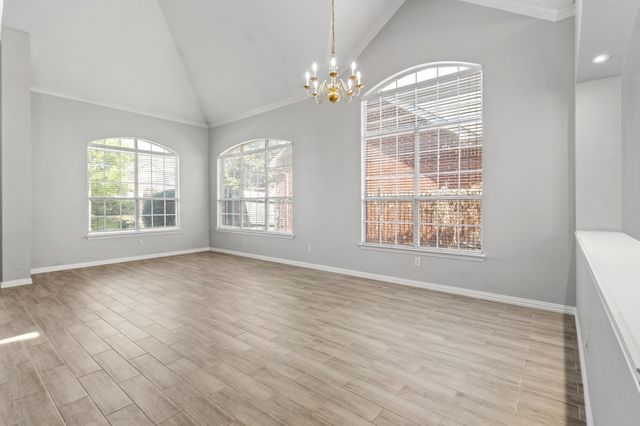 2707 Atrium Drive, Grand Prairie, TX 75052