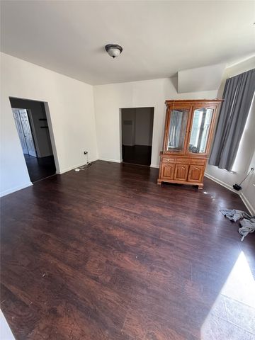 610 W 6th Street, Bonham, TX 75418
