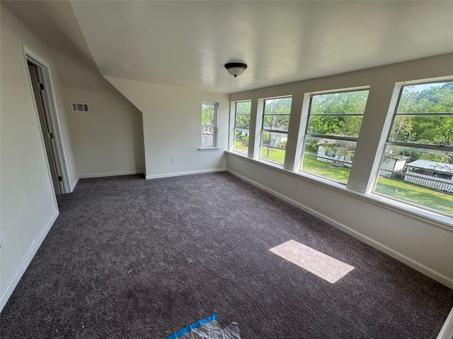 610 W 6th Street, Bonham, TX 75418