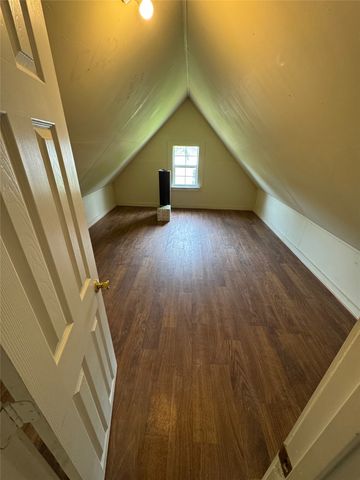 610 W 6th Street, Bonham, TX 75418