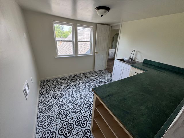 610 W 6th Street, Bonham, TX 75418