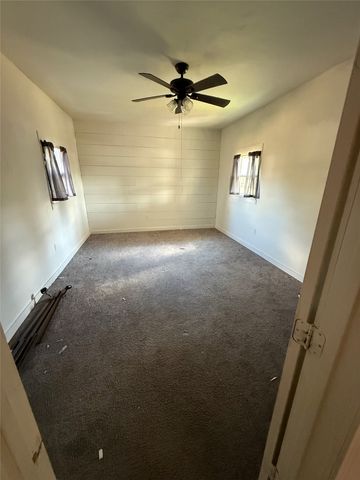 610 W 6th Street, Bonham, TX 75418
