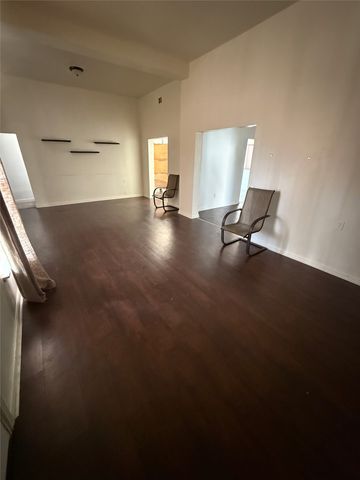 610 W 6th Street, Bonham, TX 75418