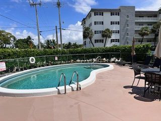 5050 Bayview Dr 17, Fort Lauderdale, FL 33308
