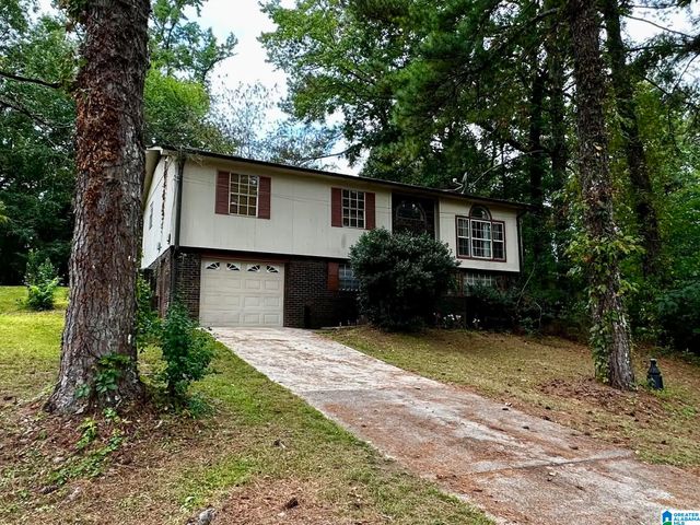821 OVERLOOK CIRCLE, Hueytown, AL 35023