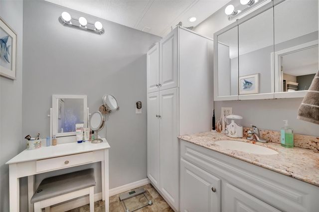 117 S SAINT THOMAS CIRCLE, Apollo Beach, FL 33572