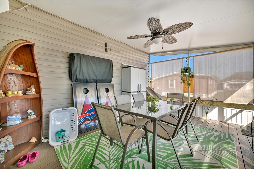 Image 48 of property listing at 117 S SAINT THOMAS CIRCLE, Apollo Beach, FL 33572