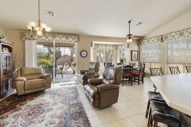 25007 S LAKESTAR Drive, Sun Lakes, AZ 85248
