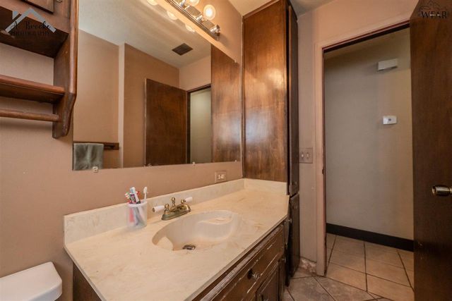 1500 LONGVIEW STREET, Wichita Falls, TX 76306