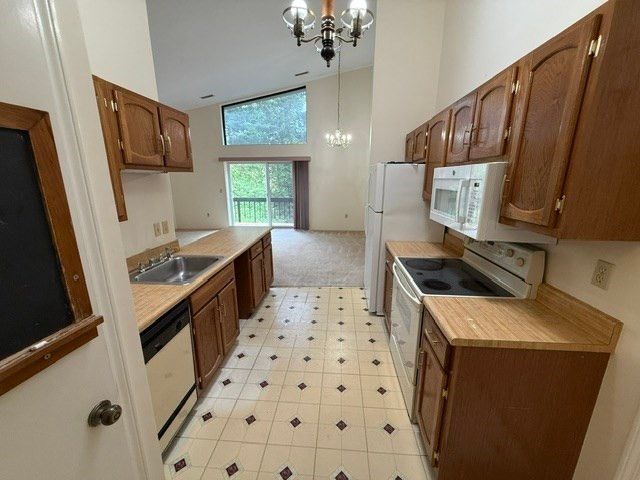 181 Littleton Rd 420, Chelmsford, MA 01824