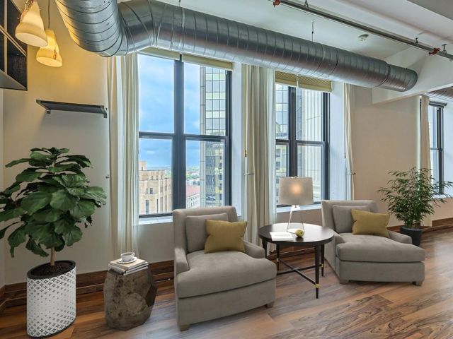 350 Saint Peter Street 1106, Saint Paul, MN 55102