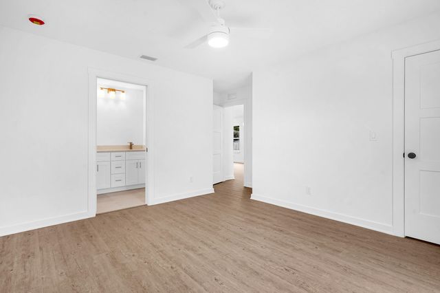 972 W 9Th St, St Augustine, FL 32084