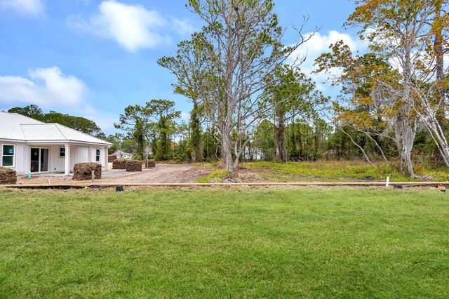 972 W 9Th St, St Augustine, FL 32084