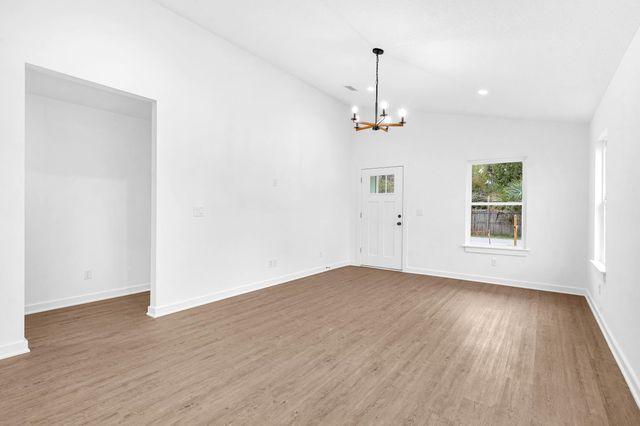 972 W 9Th St, St Augustine, FL 32084