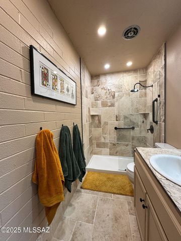 1735 S Jones Blvd Apt J14, Tucson, AZ 85713