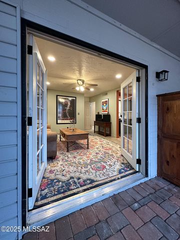 1735 S Jones Blvd Apt J14, Tucson, AZ 85713