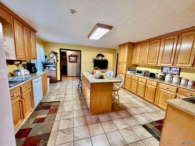 2316 Grand Avenue NW, Fort Payne, AL 35967