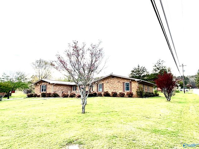 2316 Grand Avenue NW, Fort Payne, AL 35967