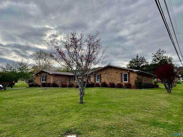 2316 Grand Avenue NW, Fort Payne, AL 35967