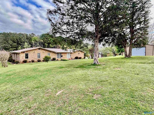 2316 Grand Avenue NW, Fort Payne, AL 35967