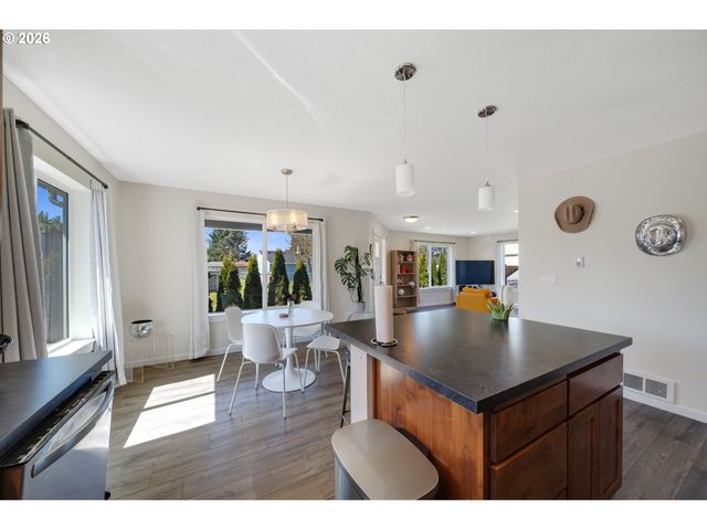 3608 ALDER Ln, Tillamook, OR 97141