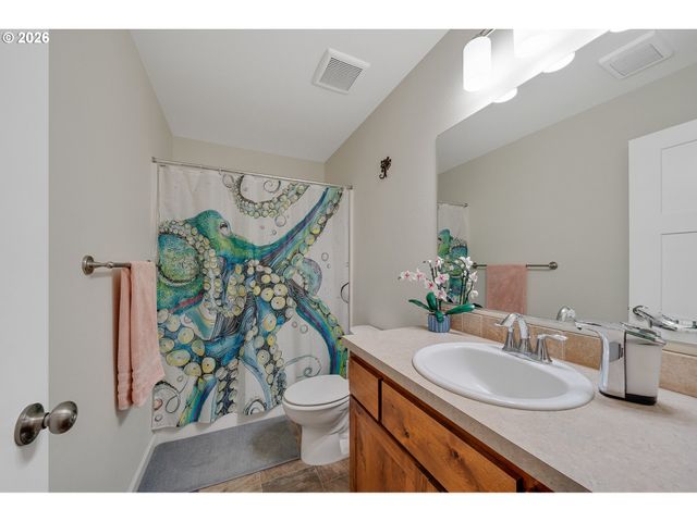 3608 ALDER Ln, Tillamook, OR 97141