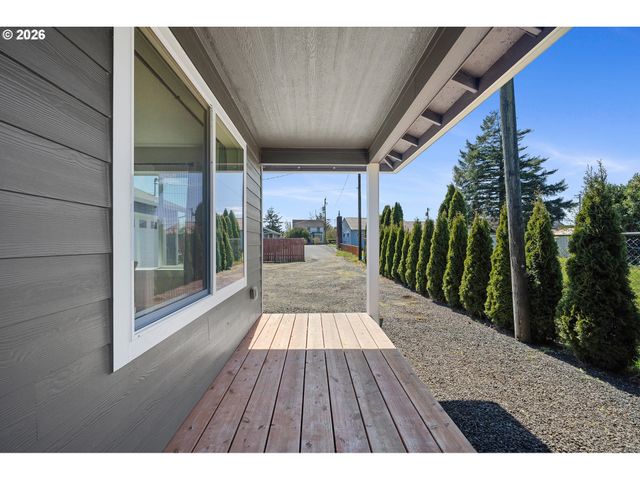 3608 ALDER Ln, Tillamook, OR 97141