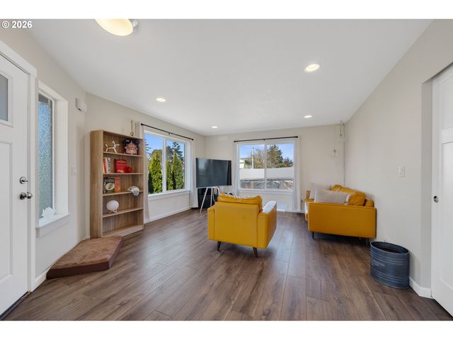 3608 ALDER Ln, Tillamook, OR 97141