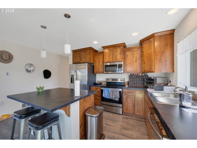 3608 ALDER Ln, Tillamook, OR 97141