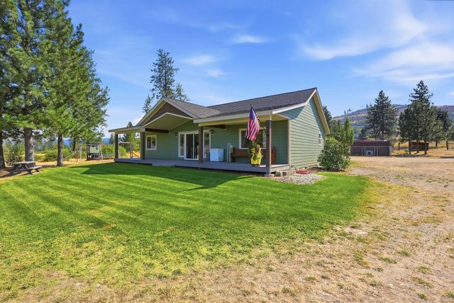 18511 N Sportsmans Paradise Ln, Nine Mile Falls, WA 99026