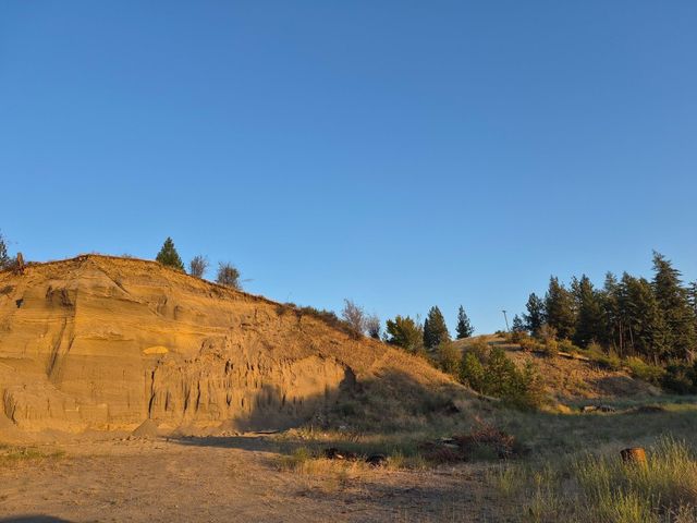 18511 N Sportsmans Paradise Ln, Nine Mile Falls, WA 99026