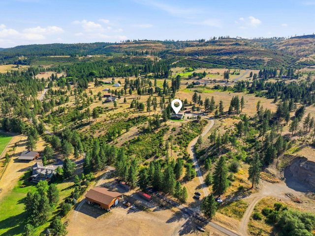 18511 N Sportsmans Paradise Ln, Nine Mile Falls, WA 99026