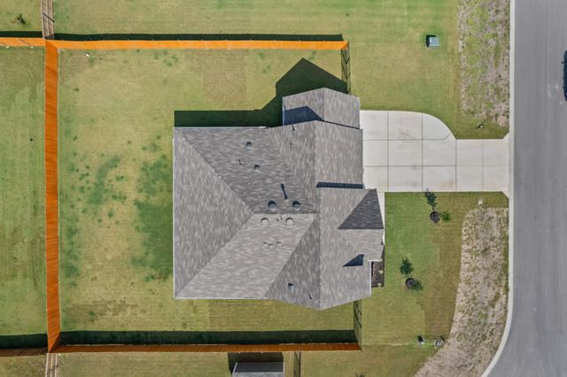 600 Davis Mountain DR, Lockhart, TX 78644